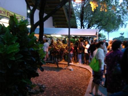 Line to Hoike Hilo Hawaii 2008